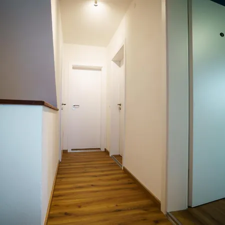 Doppelzimmer 1 - Neu Renoviert