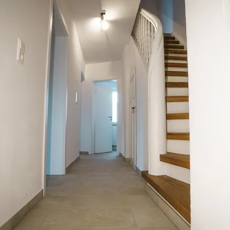 Apartment Doppelzimmer 1 - Neu Renoviert *