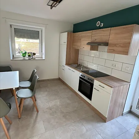 Apartment Doppelzimmer 1 - Neu Renoviert