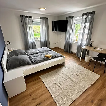 Apartment Doppelzimmer 1 - Neu Renoviert *